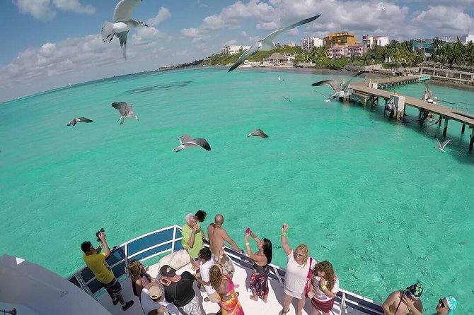 Catamaran Adventure Tour Isla Mujeres Unlimited from Cancun with Transportation - A real-world note on photos and privacy