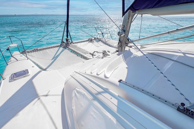 Catamaran Cancun to Isla mujeres Lunch OpenBar and Snorkeling - Onboard Vibes: Domestic Open Bar, Lunch, and a DJ Schedule