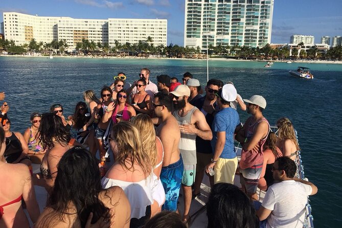 Catamaran Party Boat Cancun - Service and Staff Energy: When It Works, It Feels Easy