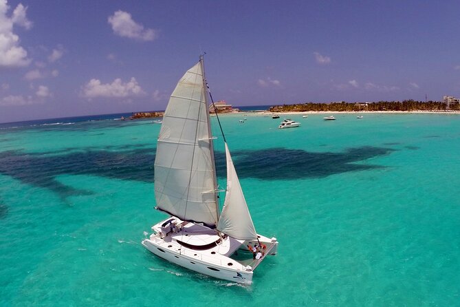 Catamaran Sail to Isla Mujeres with all inclusive from Cancun or Riviera Maya - Getting picked up and checked in without losing your morning