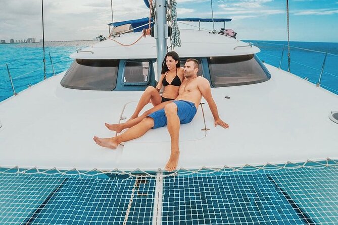 Catamaran to Isla Mujeres with Buffet and Open Bar from Cancun - Isla Mujeres beach club time: buffet lunch and a real island break