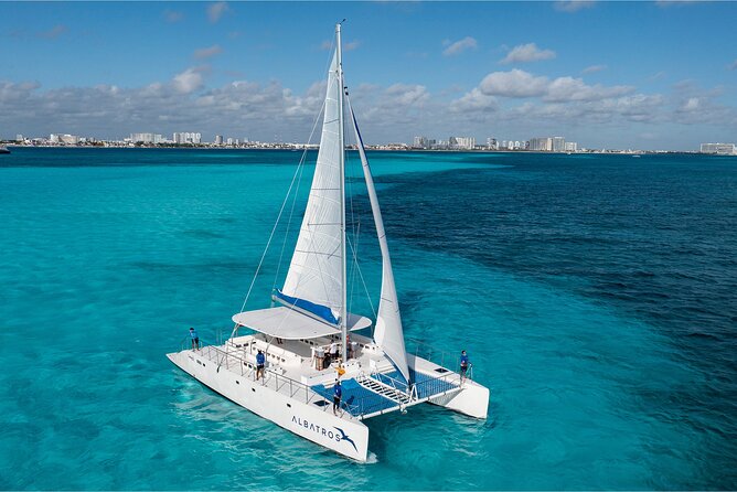 Catamaran Tour to Isla Mujeres Open bar and Lunch - Key highlights at a glance