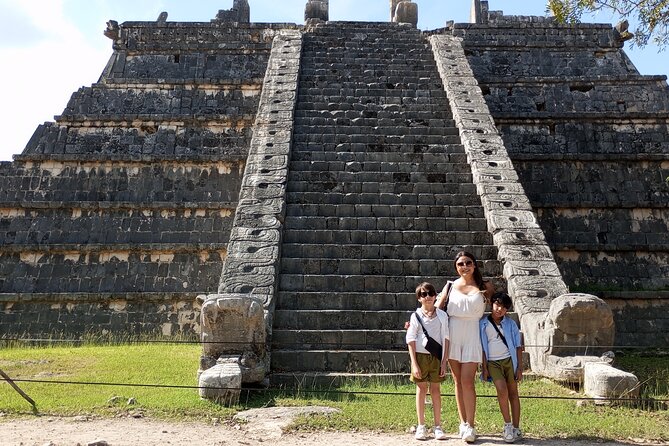 Chichen Itza all day Experience - Valladolid Pueblo Mágico: Walkable Streets and Easy Souvenir Time