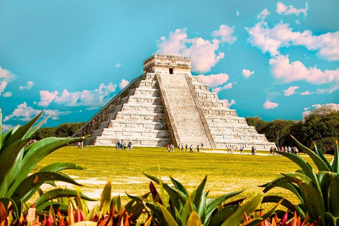 Chichen Itza and Cenote Tsukán with Lunch - Key things to know before you go
