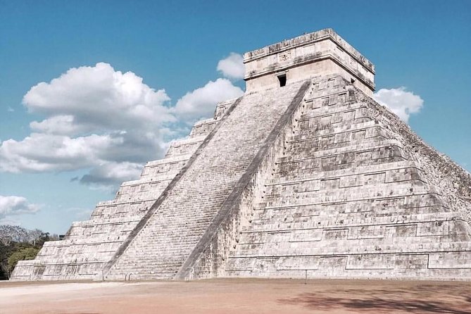 Chichen Itza Full Day Tour With Cenote Swim - The Chichén Itzá Part: 3 Hours With a Guide (and Why That’s Tight)