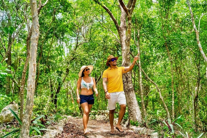 Chichen-Itza Mayan Temples, Cenote and Valladolid with Lunch - Lunch and the Real Pace of the Day