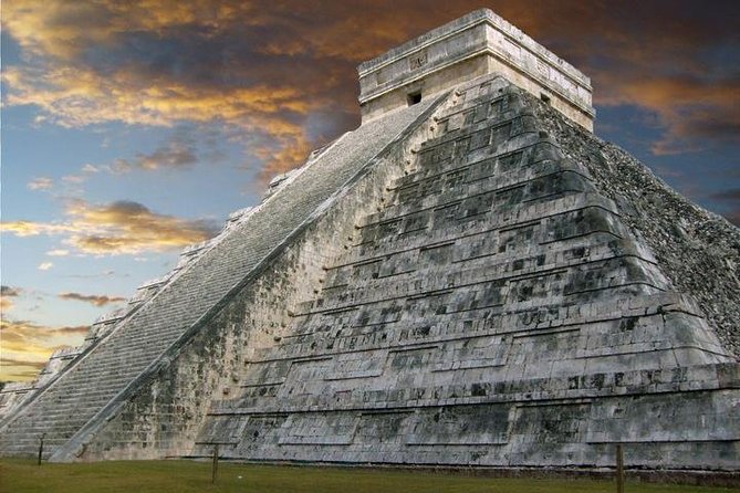 Chichen Itza Private Tour from Cancun - Cenote Ik kil: a one-hour break where photos are easier