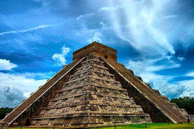 Chichen Itza Sunrise Express Day Tour from Riviera Maya - Pickup, bus comfort, and how the day actually flows