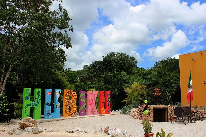 Chichen Itza Sunrise Express Day Tour from Riviera Maya - Group size and guide quality: what to expect from the human part