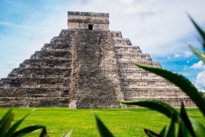 Chichen Itza Tour Plus with Cenote Swim and Round Transportation - Chichén Itzá With a Bilingual Guide and Real Photo Time