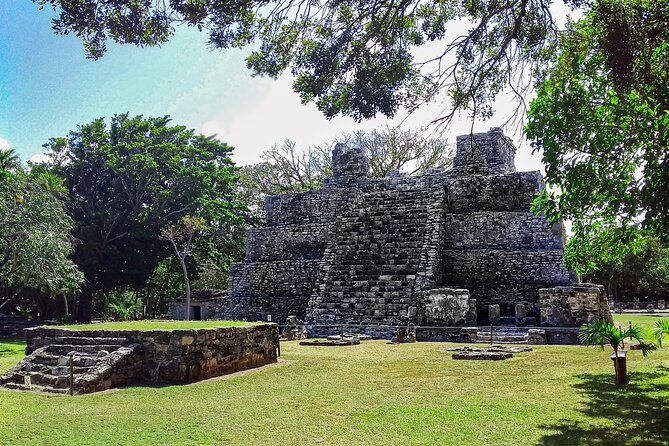 City Tour, Cultural Experience at Cancun! Private Transportation - Mercado 28: souvenirs, local eats, and the center-of-Cancun feel