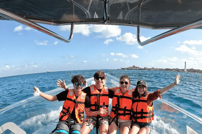 Clearboat in Cancun + Refreshments !! - English on the Water: How the Guide Adds to Your Sightings