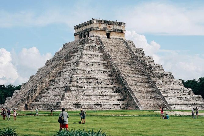 Combo Saver: Chichen Itza & Cenote + Isla Mujeres Catamaran - Chichen Itza: a guide-led visit plus a quick rhythm change