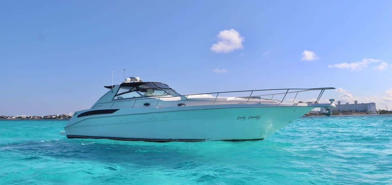 Cruising paradise in a luxury yacht in Cancun - Isla Mujeres snorkeling: what you get and how to make it comfortable