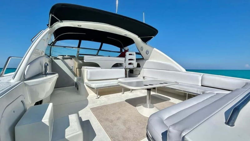 Cruising paradise in a luxury yacht in Cancun - Meeting point and timing: small details that keep the vibe smooth