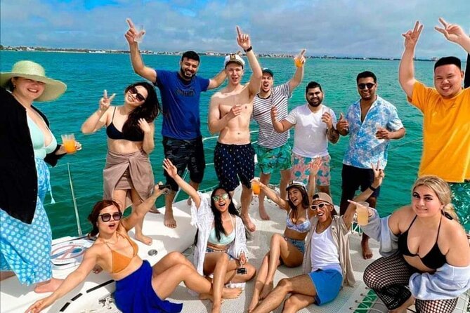 Deluxe Catamaran to Isla Mujeres, with Drinks, Snorkel & Buffet - Isla Mujeres Free Time: What to Do with Real Island Hours