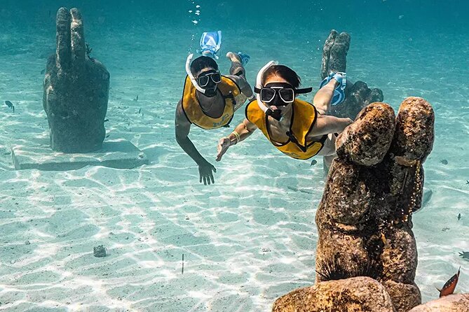Deluxe Catamaran to Isla Mujeres with Open Bar from Cancun - Food on this tour: buffet lunch plus cruise time energy