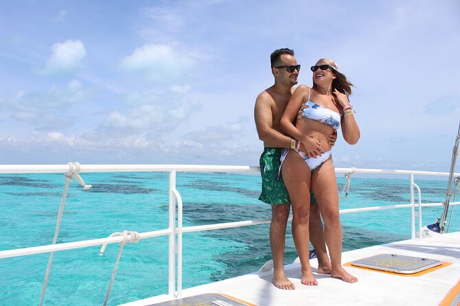 Deluxe Catamaran to Isla Mujeres with Open Bar from Cancun - The return to Cancún: a farewell toast and end-of-day reset