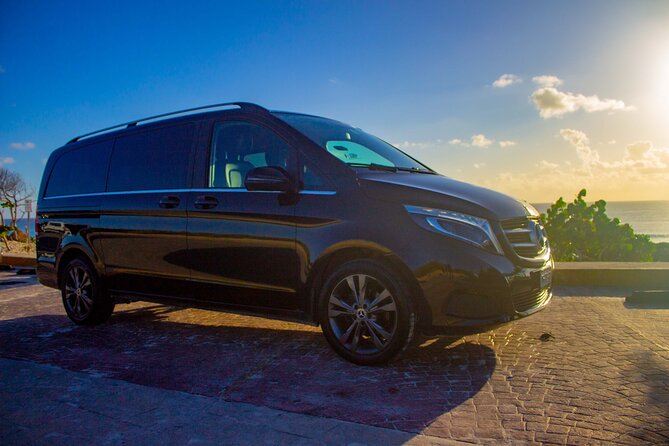 Departures in Mercedes Benz from Puerto Morelos to Cancun Airport - What to expect day-of: mobile ticket, one group, no surprises