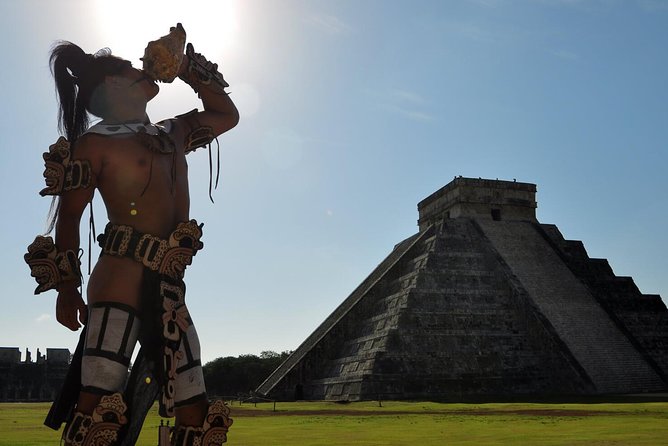 Discover ancient Mayan life at Chichen Itza Ruins and 2 cenotes - Chichén Itzá guided walk: where the history meets the ground