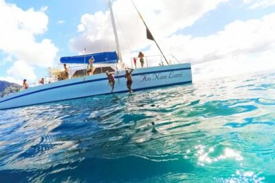 Discover Isla Mujeres tour with snorkel, buffet and open bar - The catamaran ride: why this part feels like the main event