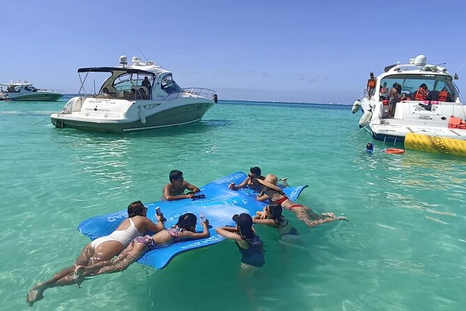 Entertainments and Celebrations in Cancun and Isla Mujeres - Private 28-foot party cruiser: why this format feels better than big tours