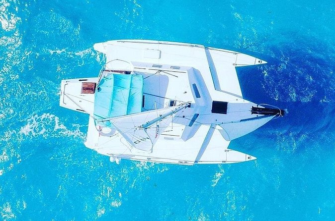 Exciting Catamaran Tour to Isla Mujeres, from Cancún! - Beach club lunch and open bar: the value trade-off