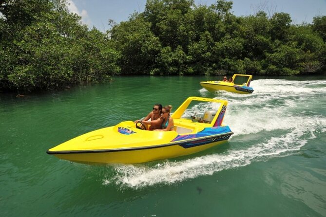 Fast & Fun: Cancun Speedboat Tour with Snorkeling - Group Size and the Guide Dynamic