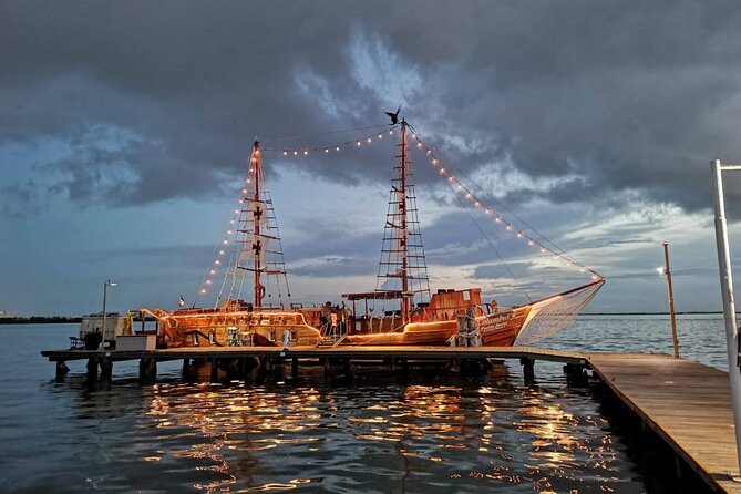 Feel the love on a romantic dinner at Cancun sea, with live music and open bar. - Dinner You Can Plan Around: Steak, Lobster, and Course Format
