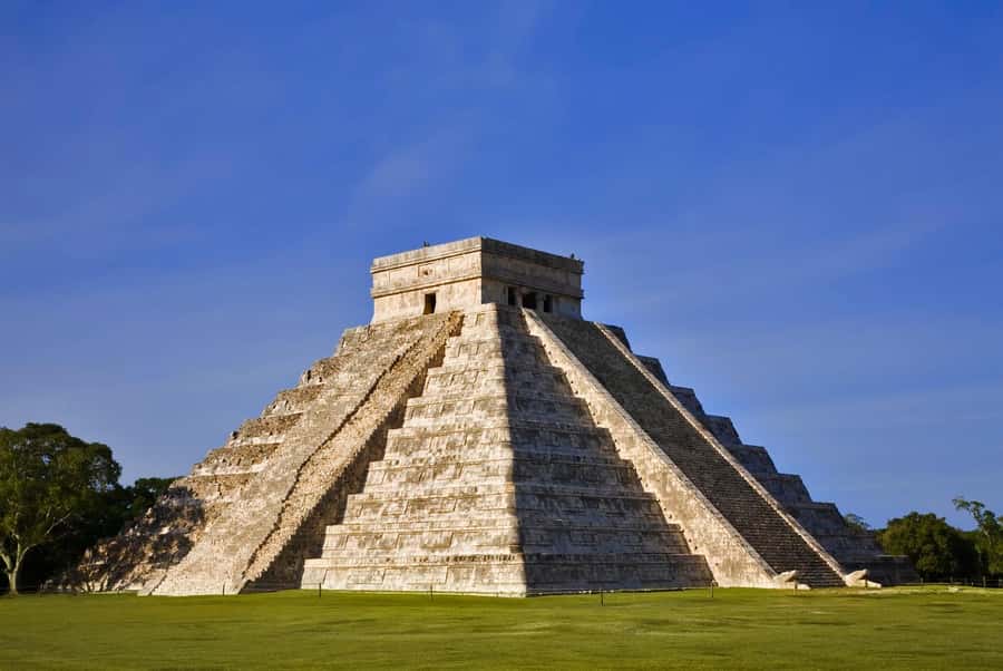 From Cancun: Early access to Chichen Itza - Temple of the Warriors: Why This Stop Works Better Early