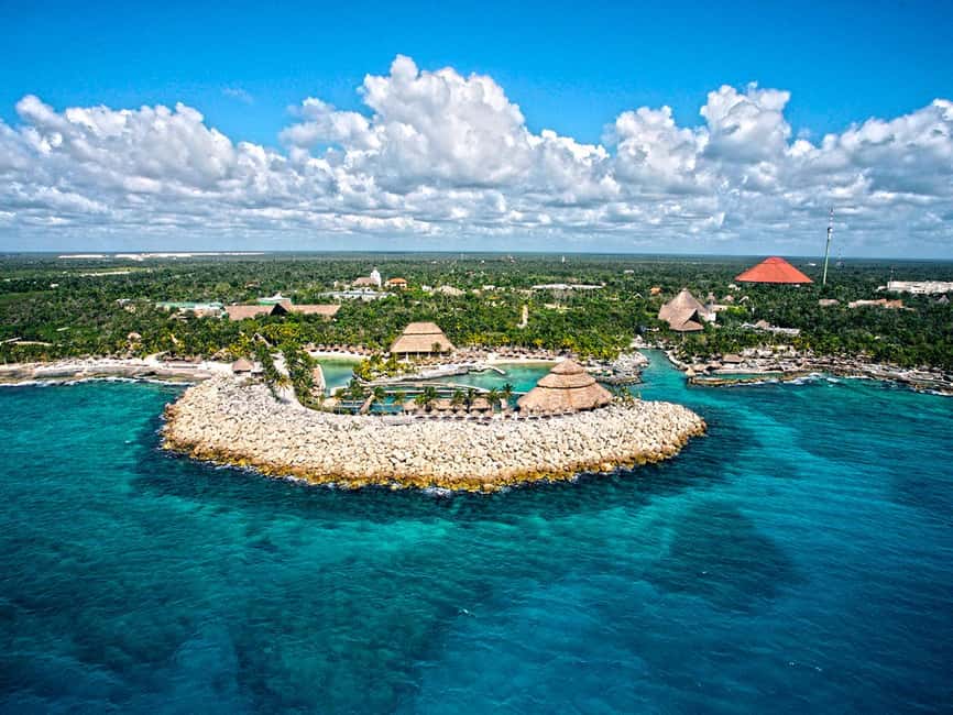 From Cancun: Xcaret Park All-Inclusive - The beach and natural pools: where you actually recover