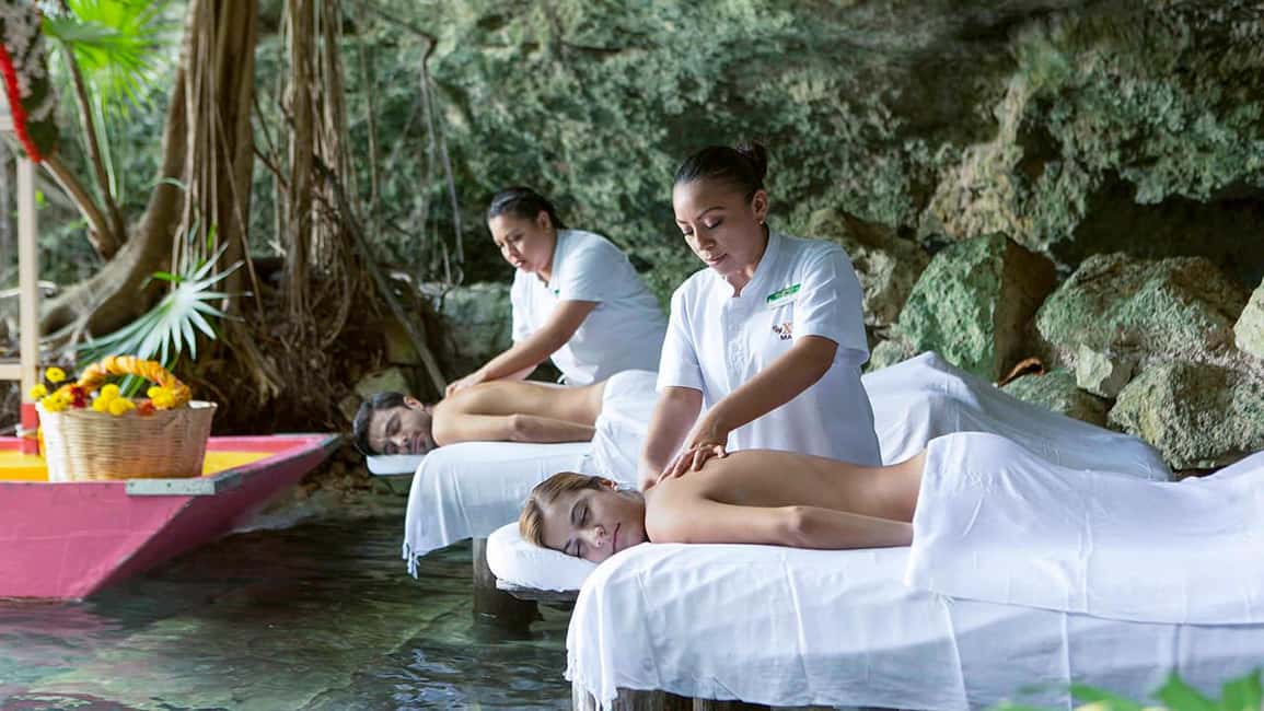 From Riviera Maya: Xcaret Park Plus, the complete experience - Xcaret México Espectacular: the show you’re actually buying