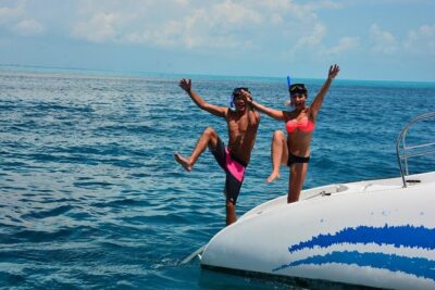 Full-day Isla Mujeres All-inclusive Cruise from Cancún - Isla Mujeres Beach Club: White Sand, Lunch Buffet, and How the Open Bar Plays Out