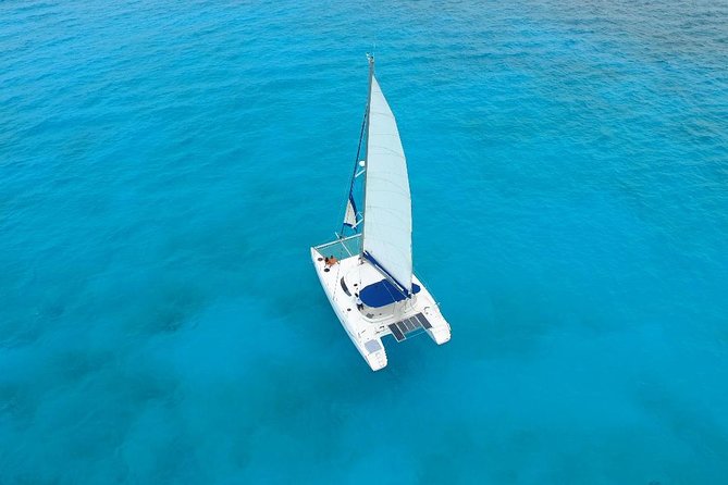 Full-Day Sailing Adventure to Isla Mujeres - Isla Mujeres Arrival and the Private Beach Club Lunch Stop
