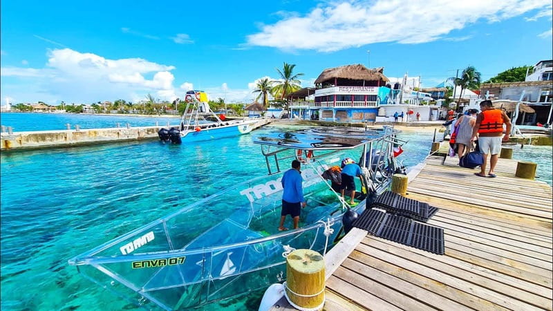 Isla Mujeres: 100% Transparent boat ride - What a 100% Transparent Boat Ride Over the Caribbean Really Feels Like