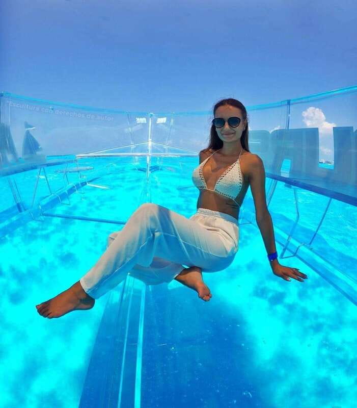 Isla Mujeres: 100% Transparent boat ride - What to Wear: Hat, Bathing Suit, and a Towel
