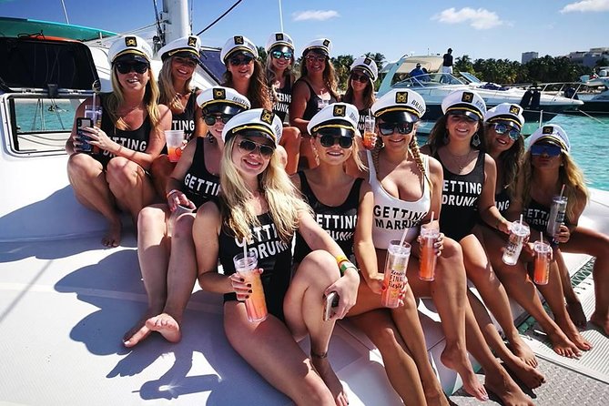 Isla Mujeres Catamaran Luxury Sailing Experience - Isla Mujeres time, done in three chunks: Punta Sur, Playa Norte, and Calle Hidalgo
