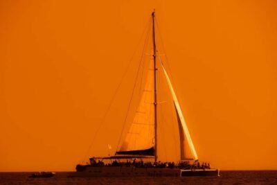 Isla Mujeres: Catamaran Ride with Open Bar, Snorkeling, and Lunch - Open Bar on board: what unlimited drinks really means for the day