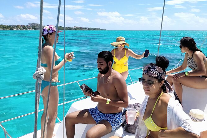Isla Mujeres Catamaran Tour with Snorkeling at MUSA, Buffet Lunch & Open Bar - Snorkeling at MUSA: how the underwater museum actually feels