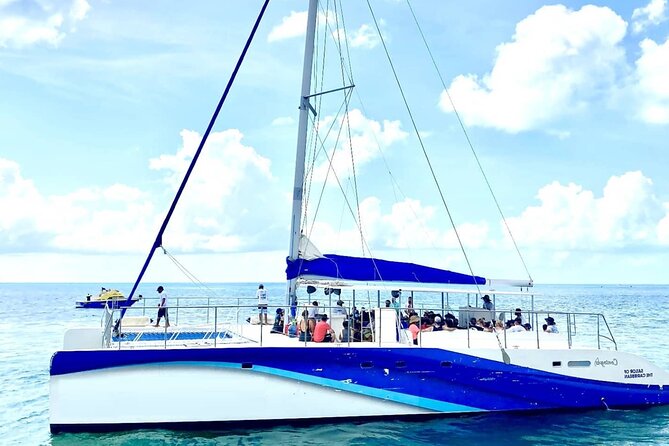 Isla Mujeres Catamaran Unlimited! from Cancun & Playa del Carmen - Catamaran sailing and the open bar: fun, but manage your expectations