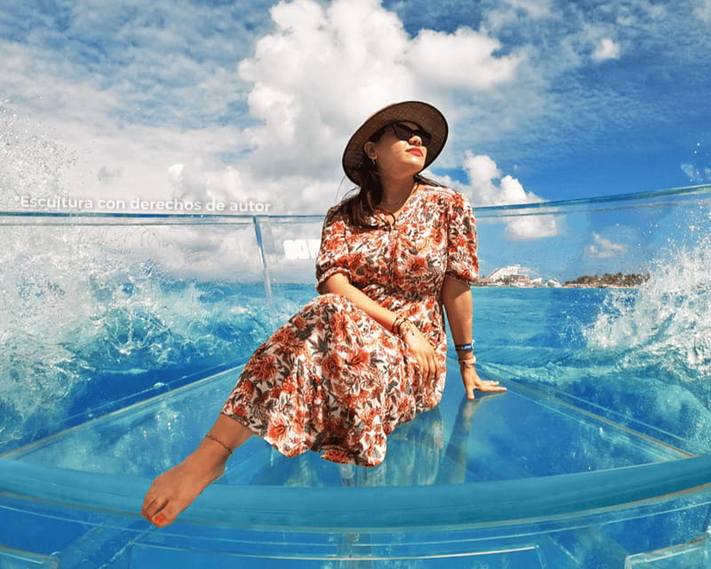 Isla Mujeres: Clear Boat Ride - A 45-Minute Transparent Ride Along Isla Mujeres’ Coastline