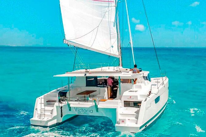Isla Mujeres Sailing Adventure from Cancun - Sailing from Cancun to Isla Mujeres: the real rhythm of the day