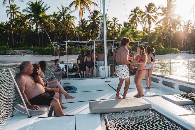 Isla Mujeres Spring Break Party Catamaran Snorkel and Open Bar - Snorkeling and Sunset Views: The Part People Remember