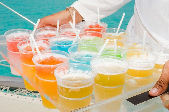 Isla Mujeres Tour on Catamaran with Snorkel, Open Bar, Buffet & Beach club - Who this tour is best for (and who should think twice)