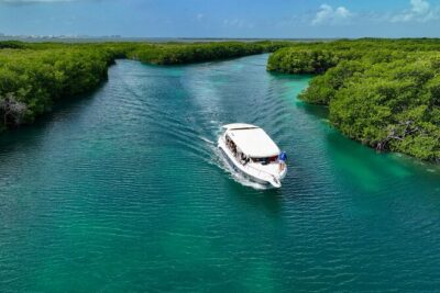 Island Adventure - Getting Started: Yachtlife Meeting Point and What to Expect