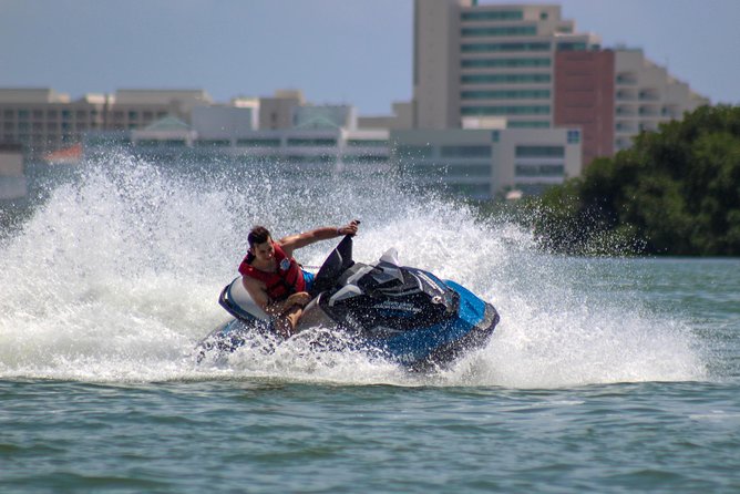Jet Ski Rentals in Cancun: 30-Minute Option (Shared Jetski) - The Ride Area and the Flags: Why Staying Inside Matters