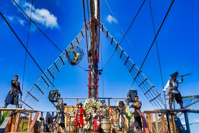 Jolly Roger Pirate Show and Dinner Cruise with Open Bar - The big idea: what this Jolly Roger cruise really sells