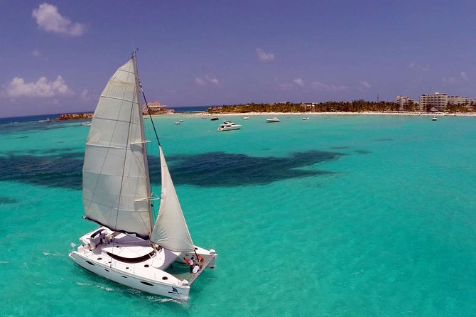 Live The Luxury Catamaran Isla Mujeres Tour in Cancun - Luxury Catamaran to Isla Mujeres: What the Day Really Is