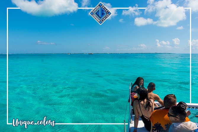 Luxury Catamaran tour to Isla Mujeres with Transportation from Cancun - Playa Norte and the beach club lunch: why this portion is the payoff