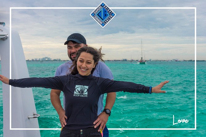 Luxury Catamaran tour to Isla Mujeres with Transportation from Cancun - Spinnaker fly at sunset: exciting, weather-dependent, and timing-sensitive